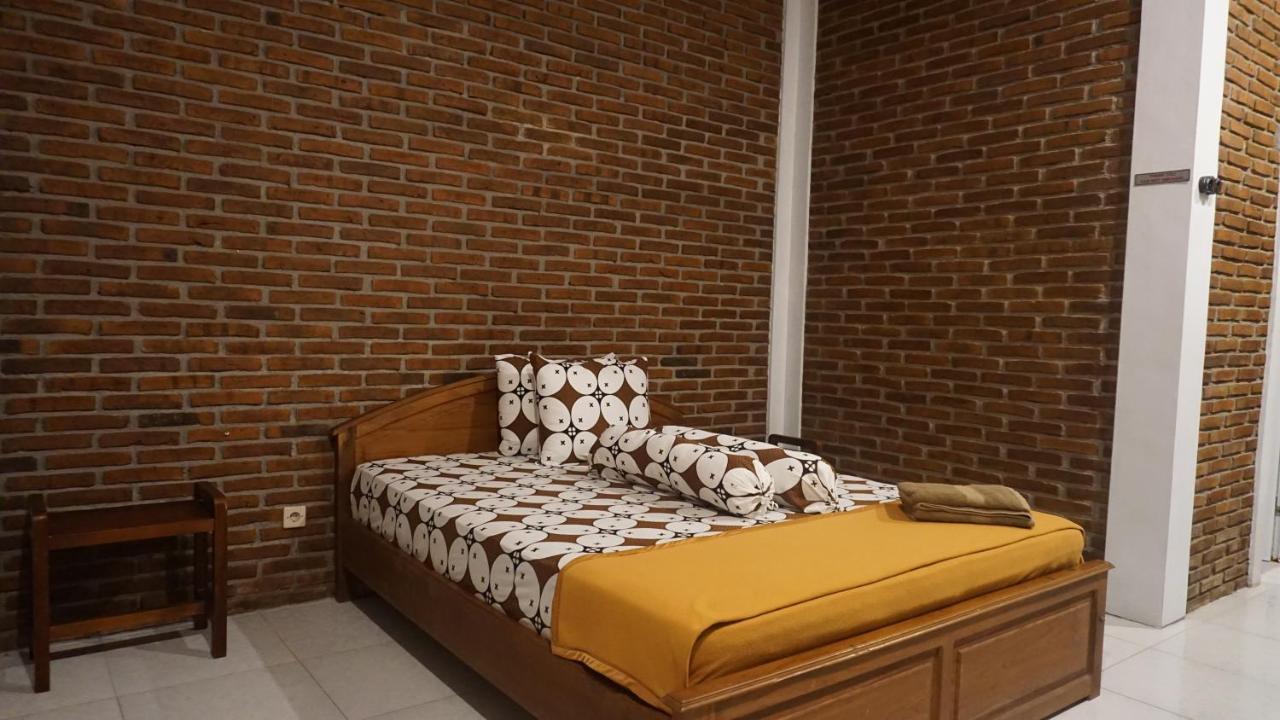 Genthong Homestay Magelang Extérieur photo