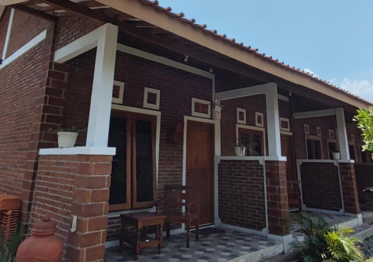 Genthong Homestay Magelang Extérieur photo